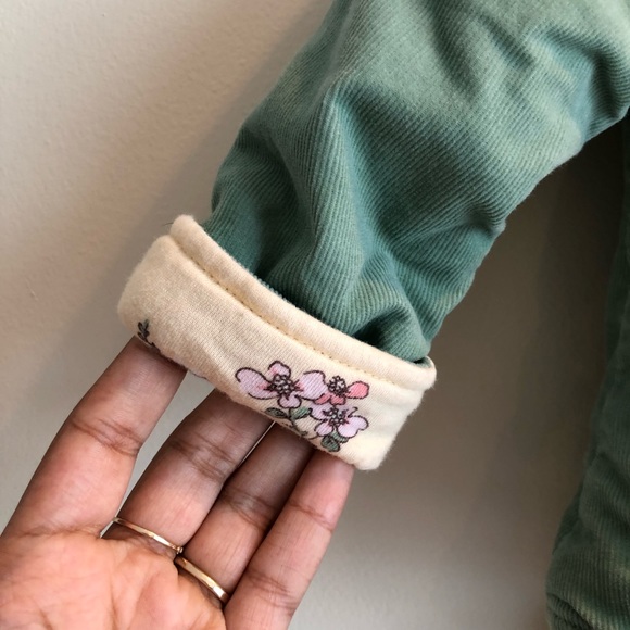 2 PIECE REVERSIBLE NEW BORN SET - Picture 5 of 6